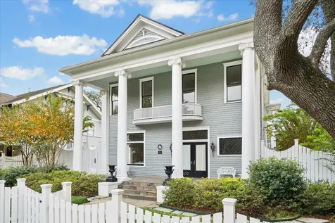 200 Westmoreland Street Houston TX 77006