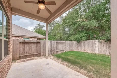 2261 Oak Circle Drive N Conroe TX 77301