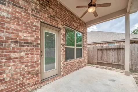 2261 Oak Circle Drive N Conroe TX 77301