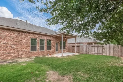 2261 Oak Circle Drive N Conroe TX 77301