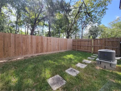 7202 Sandle Street A Houston TX 77088