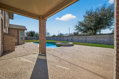 2208 Hannah Creek Court Pearland TX 77089