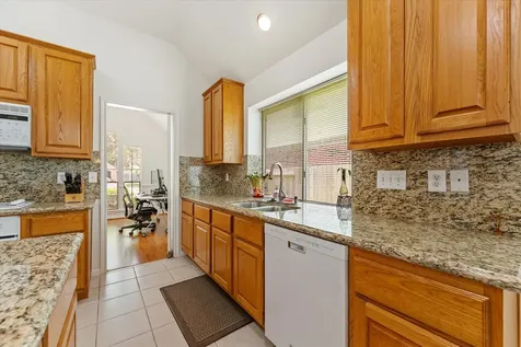 9539 Barretts Glen Court Houston TX 77065