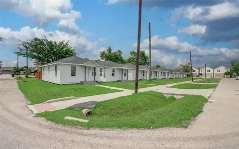 4906 Lee Street Houston TX 77020