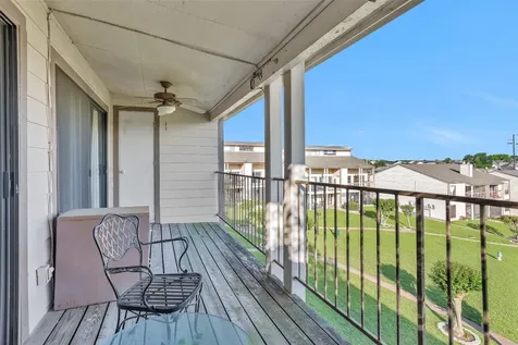 306D Lakeview Terrace Terrace 306d Montgomery TX 77356