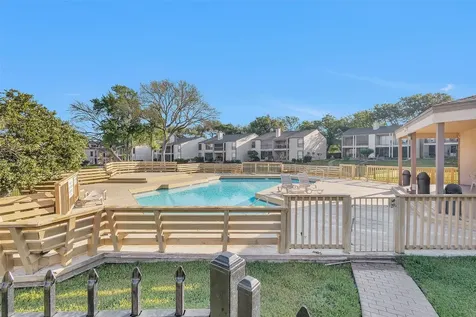 306D Lakeview Terrace Terrace 306d Montgomery TX 77356
