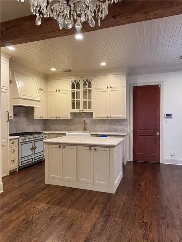 5124 Chevy Chase Drive Houston TX 77056