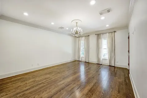 5124 Chevy Chase Drive Houston TX 77056