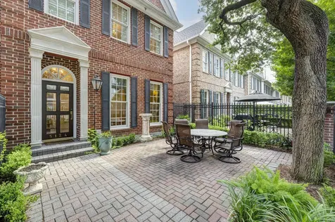 5124 Chevy Chase Drive Houston TX 77056