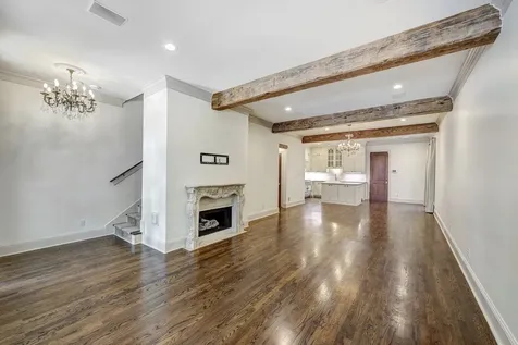 5124 Chevy Chase Drive Houston TX 77056