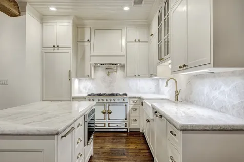 5124 Chevy Chase Drive Houston TX 77056
