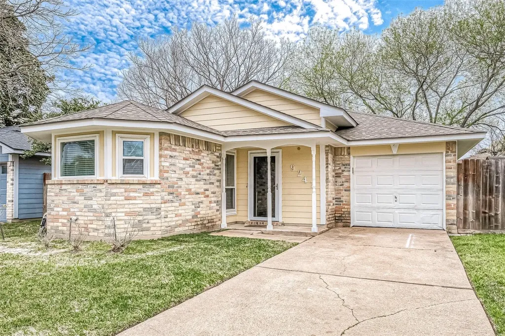 9247 Autumnsong Drive Houston TX 77064