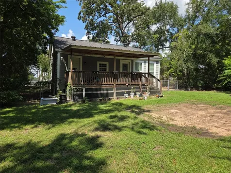 417 W Lewis Street W Conroe TX 77301