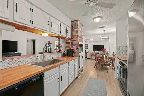 1406 New Orleans Street Deer Park TX 77536