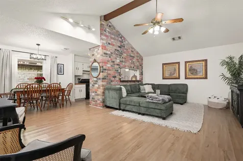 1406 New Orleans Street Deer Park TX 77536