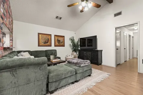 1406 New Orleans Street Deer Park TX 77536