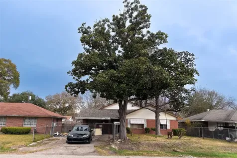 513 Sunnyside Street Houston TX 77076