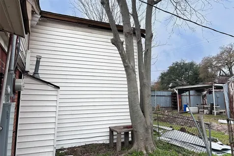 513 Sunnyside Street Houston TX 77076