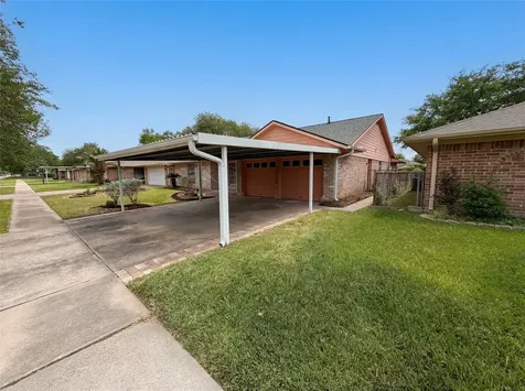 1902 New Orleans Street Deer Park TX 77536