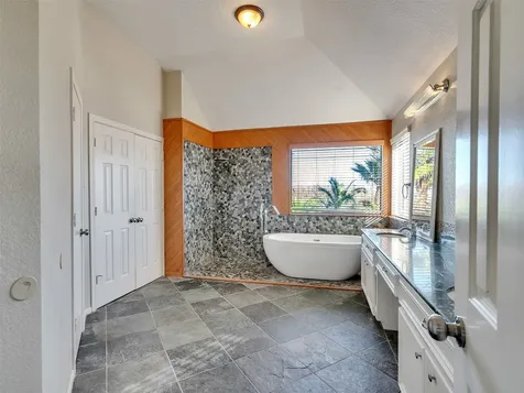 114 Bayou Bend Drive League City TX 77573