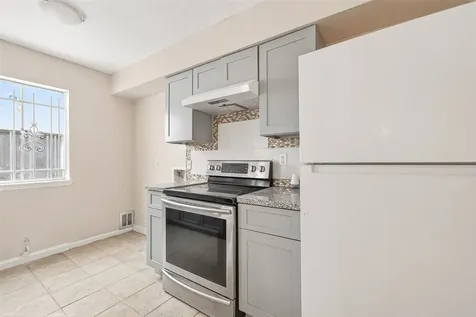 9350 Country Creek Drive 1 Houston TX 77036
