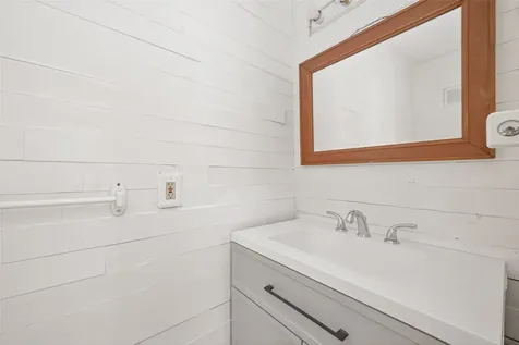 9350 Country Creek Drive 1 Houston TX 77036
