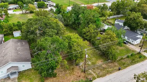 4647 Maggie Street Houston TX 77051