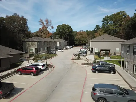 615 Hayman Street Huntsville TX 77340