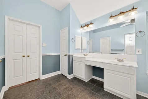 34 Nila Grove Court Conroe TX 77385