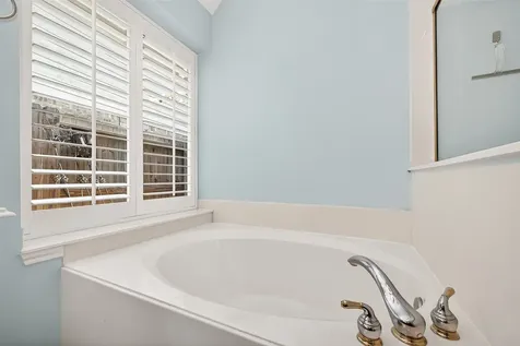 34 Nila Grove Court Conroe TX 77385