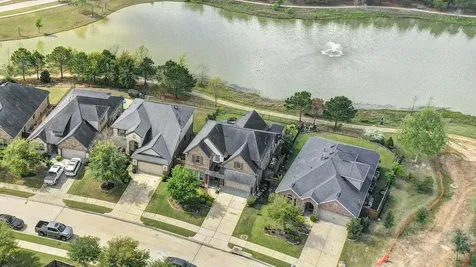 28147 Scenic Shore Lane Fulshear TX 77441