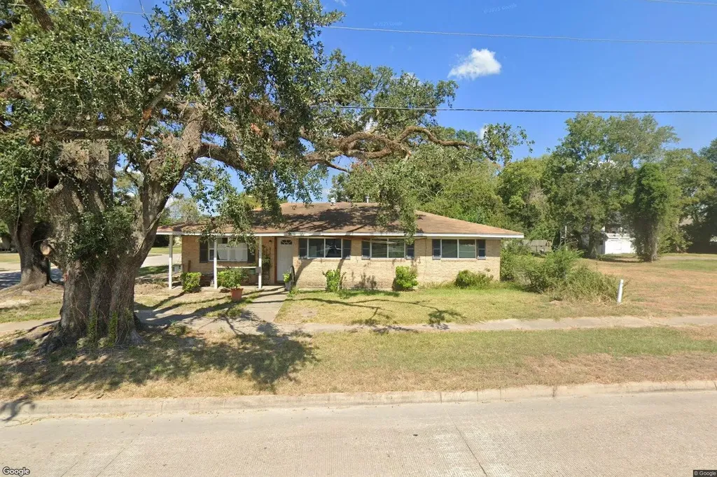1390 North Street Beaumont TX 77701