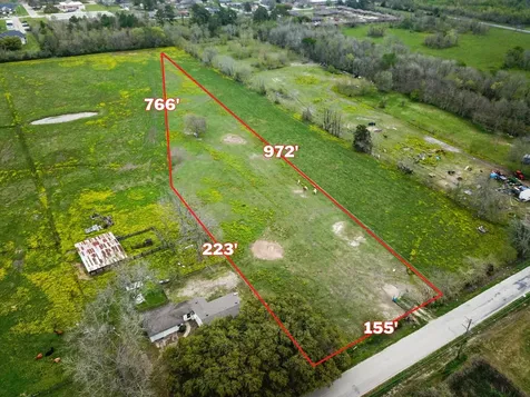 1610 County Road 605 Dayton TX 77535
