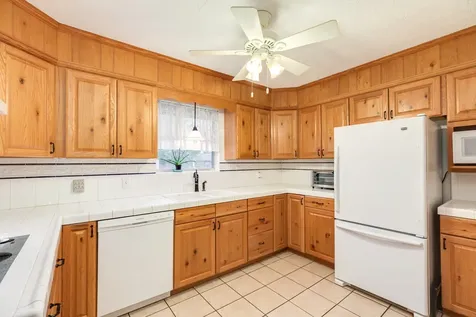 131 Singleton Street Jones Creek TX 77541