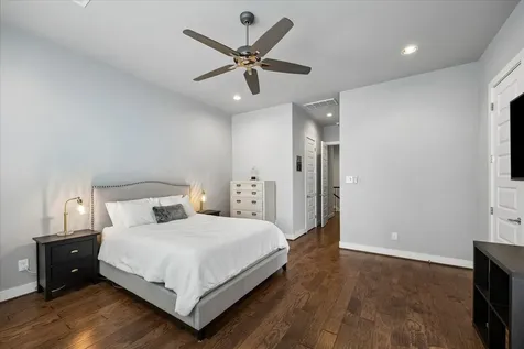 2410 Couch Street Houston TX 77008