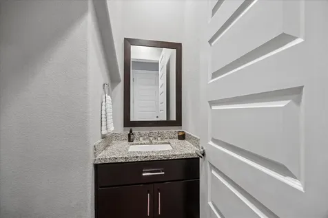 2410 Couch Street Houston TX 77008