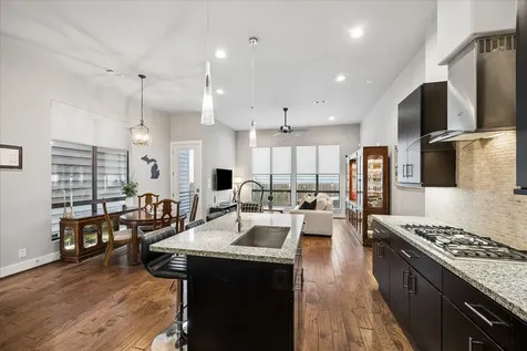 2410 Couch Street Houston TX 77008
