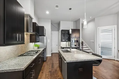 2410 Couch Street Houston TX 77008