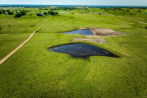 5005 Fuchs Road Burton TX 77835