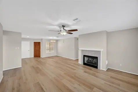 15819 Contender Lane Friendswood TX 77546