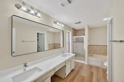 15819 Contender Lane Friendswood TX 77546
