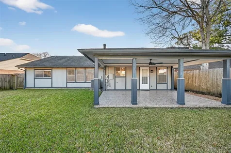 15819 Contender Lane Friendswood TX 77546