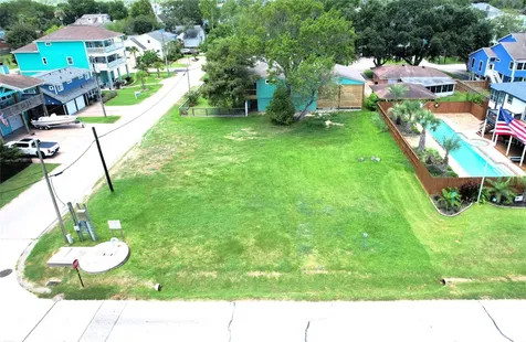 524 Clear Lake Road Clear Lake Shores TX 77565