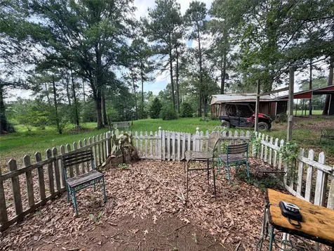 345 Private Road 8512 Warren TX 77624