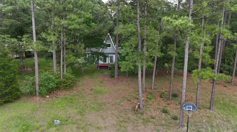 345 Private Road 8512 Warren TX 77624
