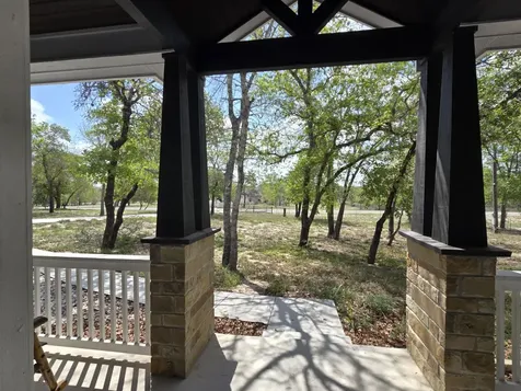 114 County Road 6863 Natalia TX 78059