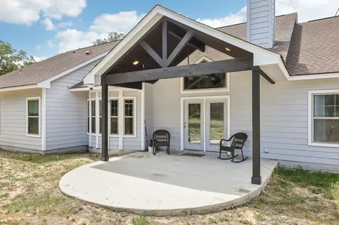 114 County Road 6863 Natalia TX 78059