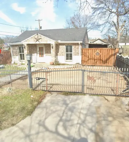 3701 Forbes Street Fort Worth TX 76105