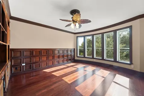 2318 Bellefontaine Houston TX 77030