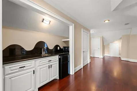 2318 Bellefontaine Houston TX 77030